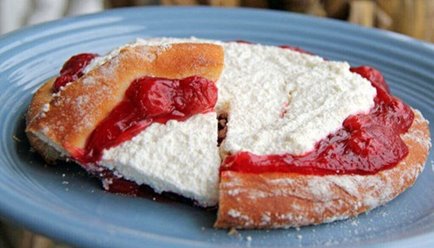 Belgian cherry pie